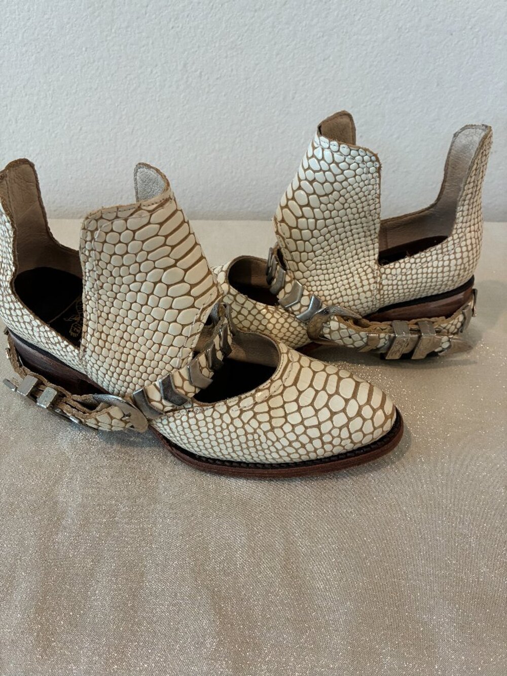 Freebird by Steven- Ivory Snake-Buckled BLADE Ankle Boots-Size 6